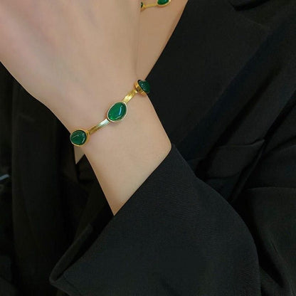 Crystal Pendant Necklace With Bracelet
